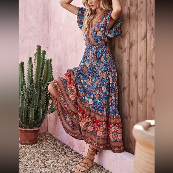 Women's Floral Art Print V Neck Maxi Dress